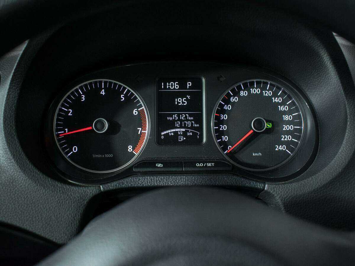 Купить Volkswagen Polo с пробегом. Фото: #10