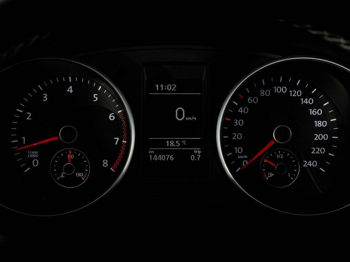 Купить Volkswagen Golf с пробегом. Фото: #16