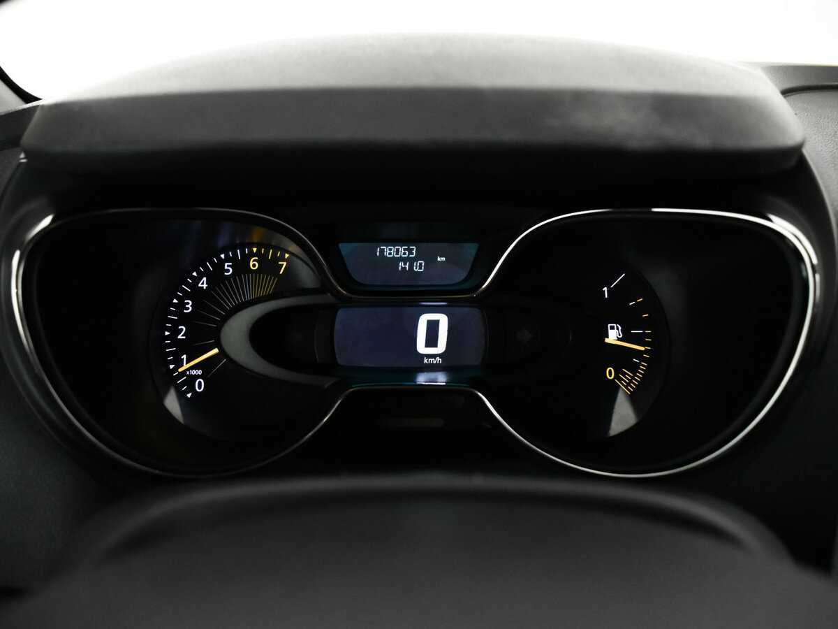 Купить Renault Kaptur с пробегом. Фото: #10