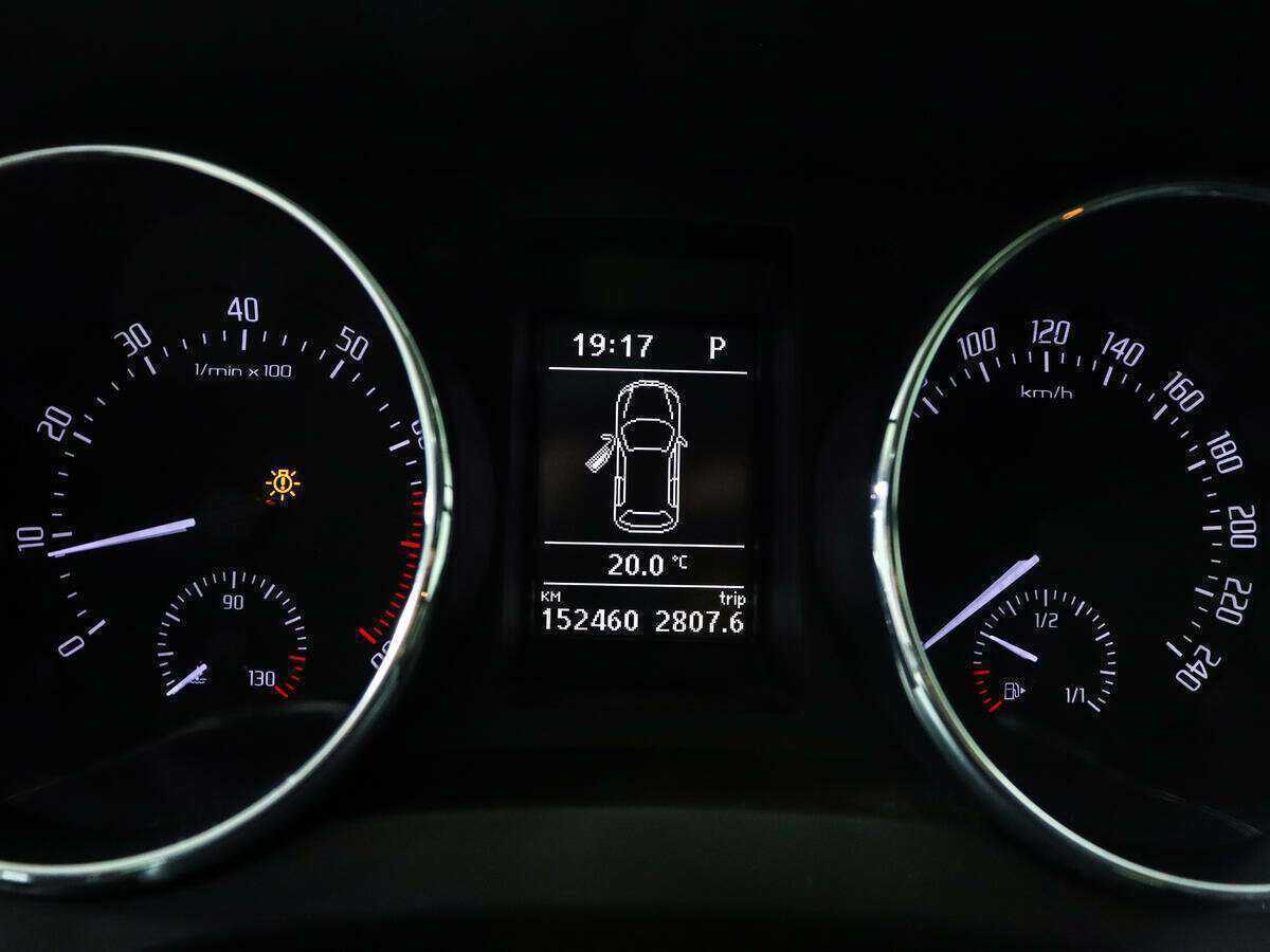 Купить Skoda Yeti с пробегом. Фото: #8