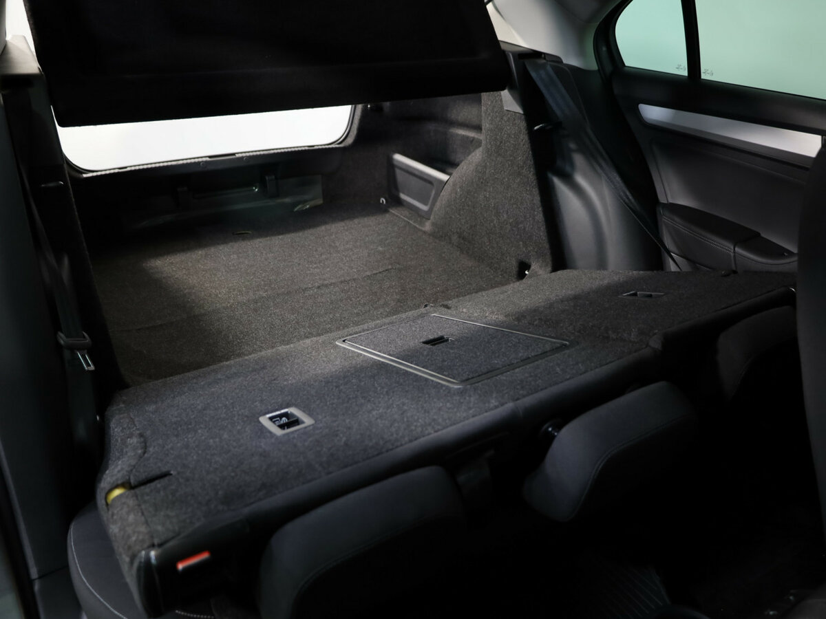 Купить Skoda Rapid с пробегом. Фото: #26