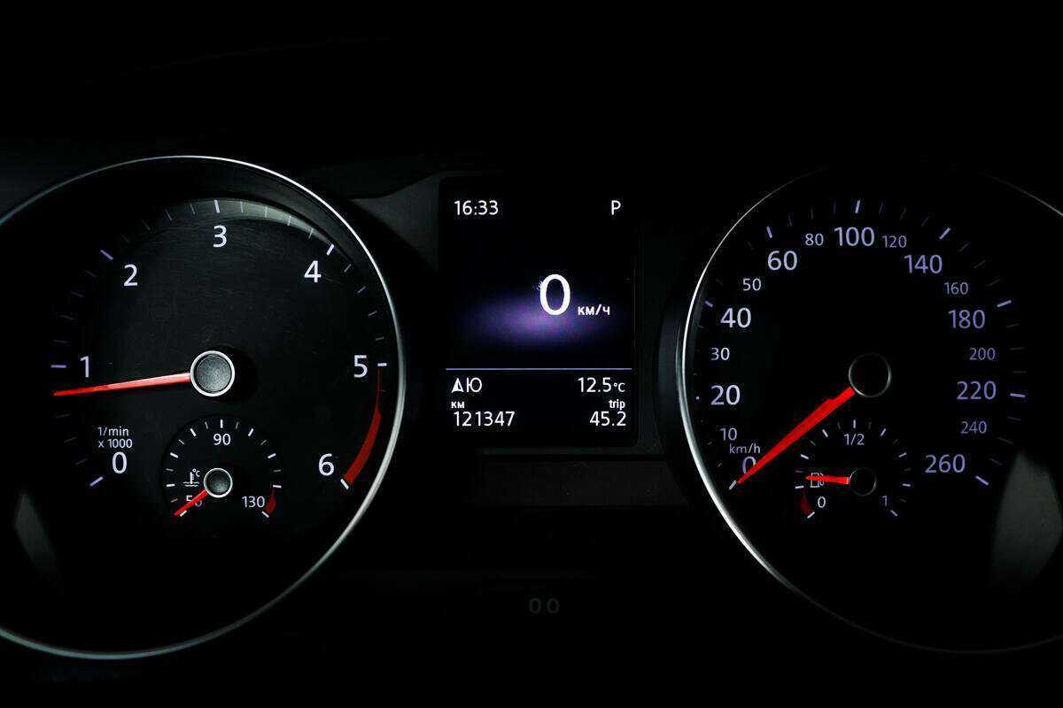 Купить Volkswagen Passat с пробегом. Фото: #9