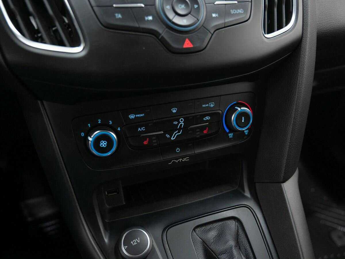 Купить Ford Focus с пробегом. Фото: #21