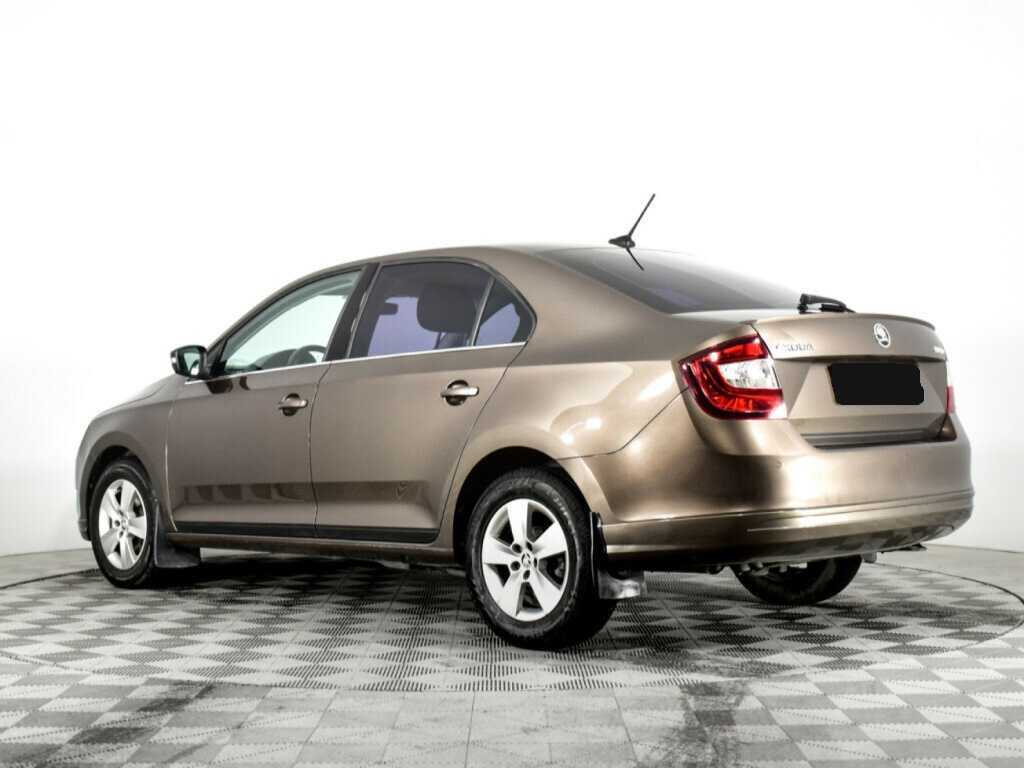 Купить Skoda Rapid с пробегом. Фото: #6