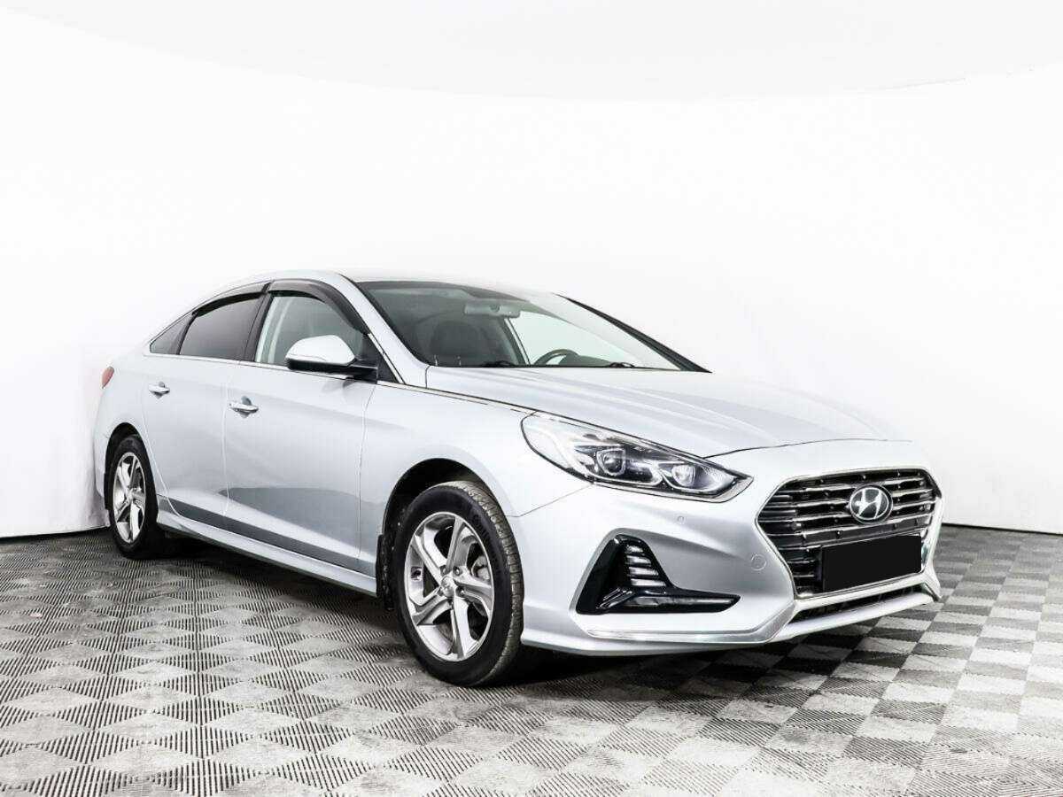 Купить Hyundai Sonata с пробегом. Фото: #2