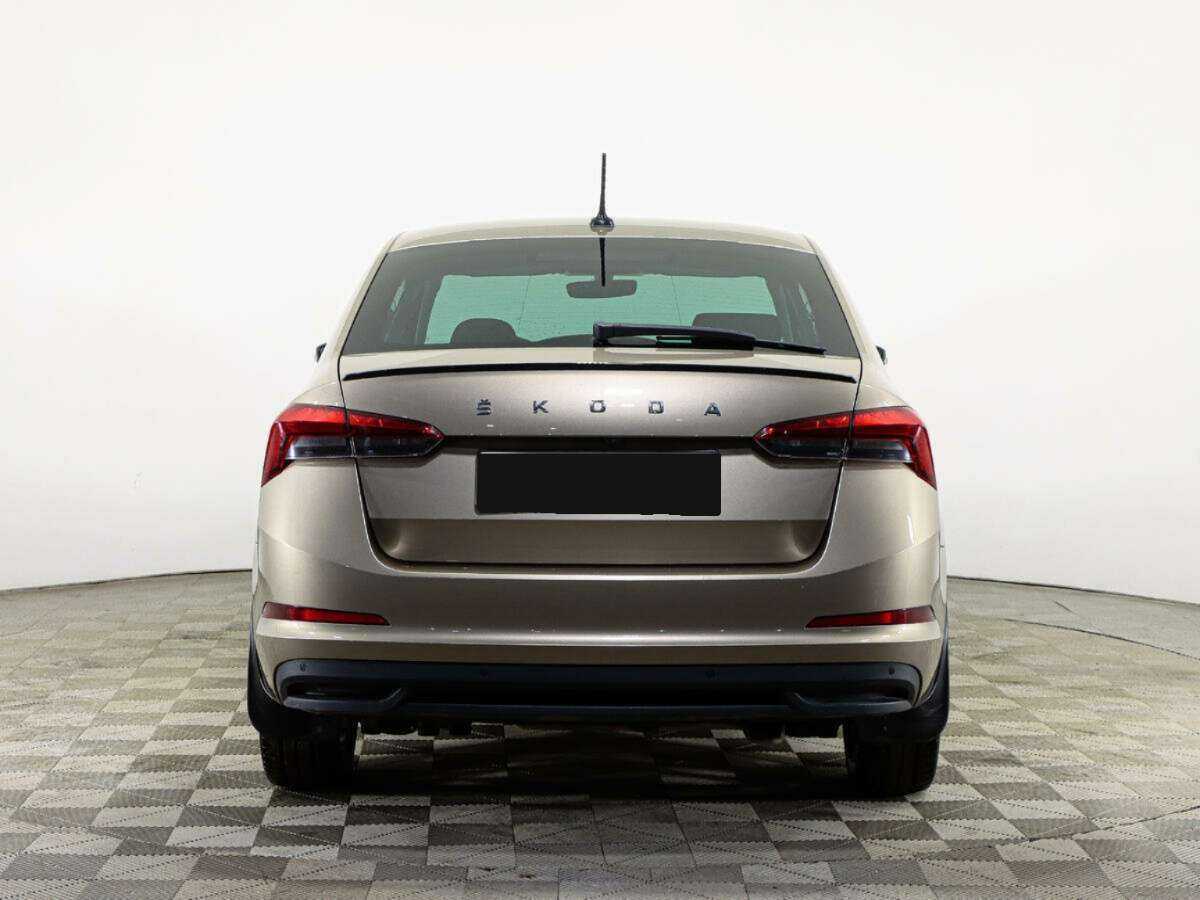 Купить Skoda Rapid с пробегом. Фото: #4