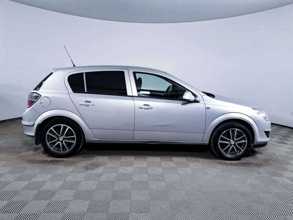 Купить Opel Astra с пробегом. Фото: #3
