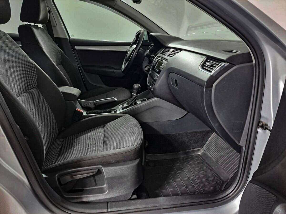 Купить Skoda Octavia с пробегом. Фото: #7