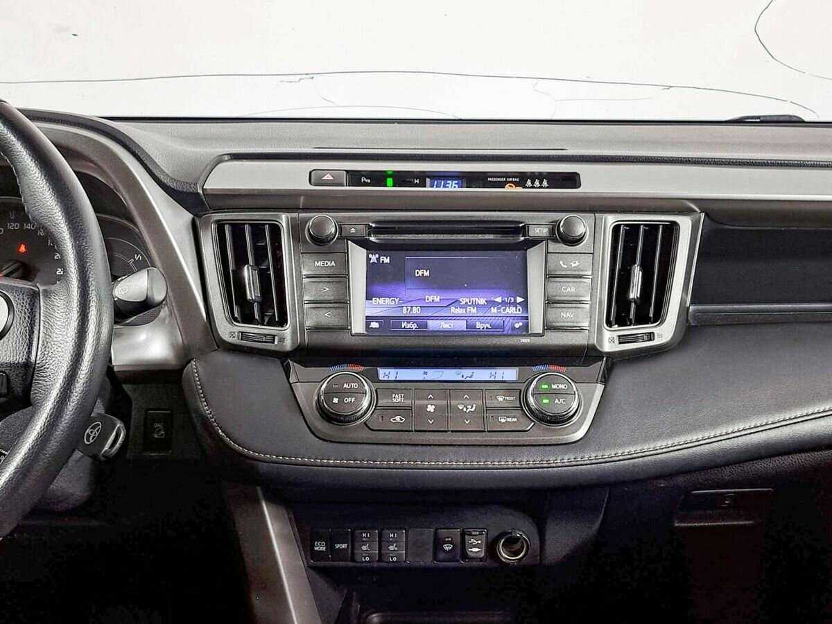 Купить Toyota RAV4 с пробегом. Фото: #13