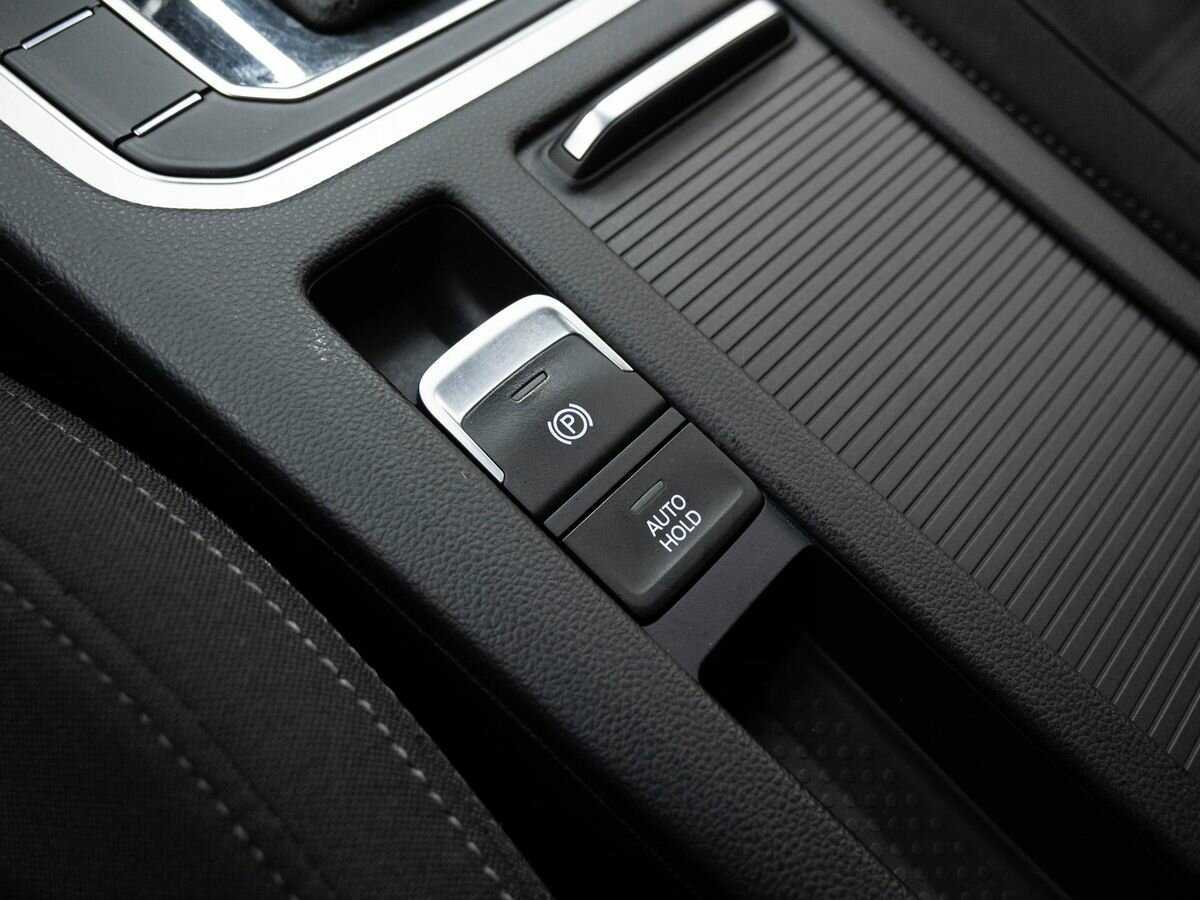 Купить Volkswagen Passat с пробегом. Фото: #16