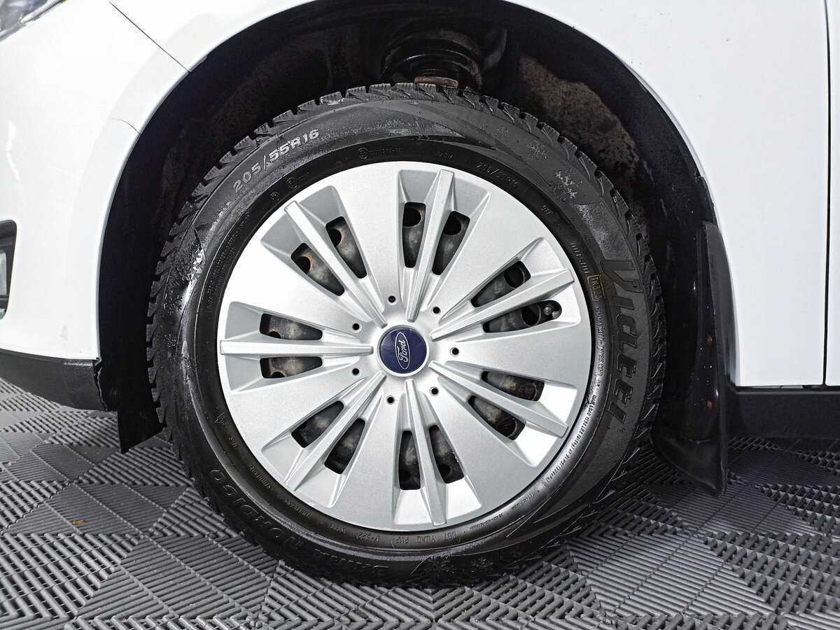 Купить Ford Focus с пробегом. Фото: #16