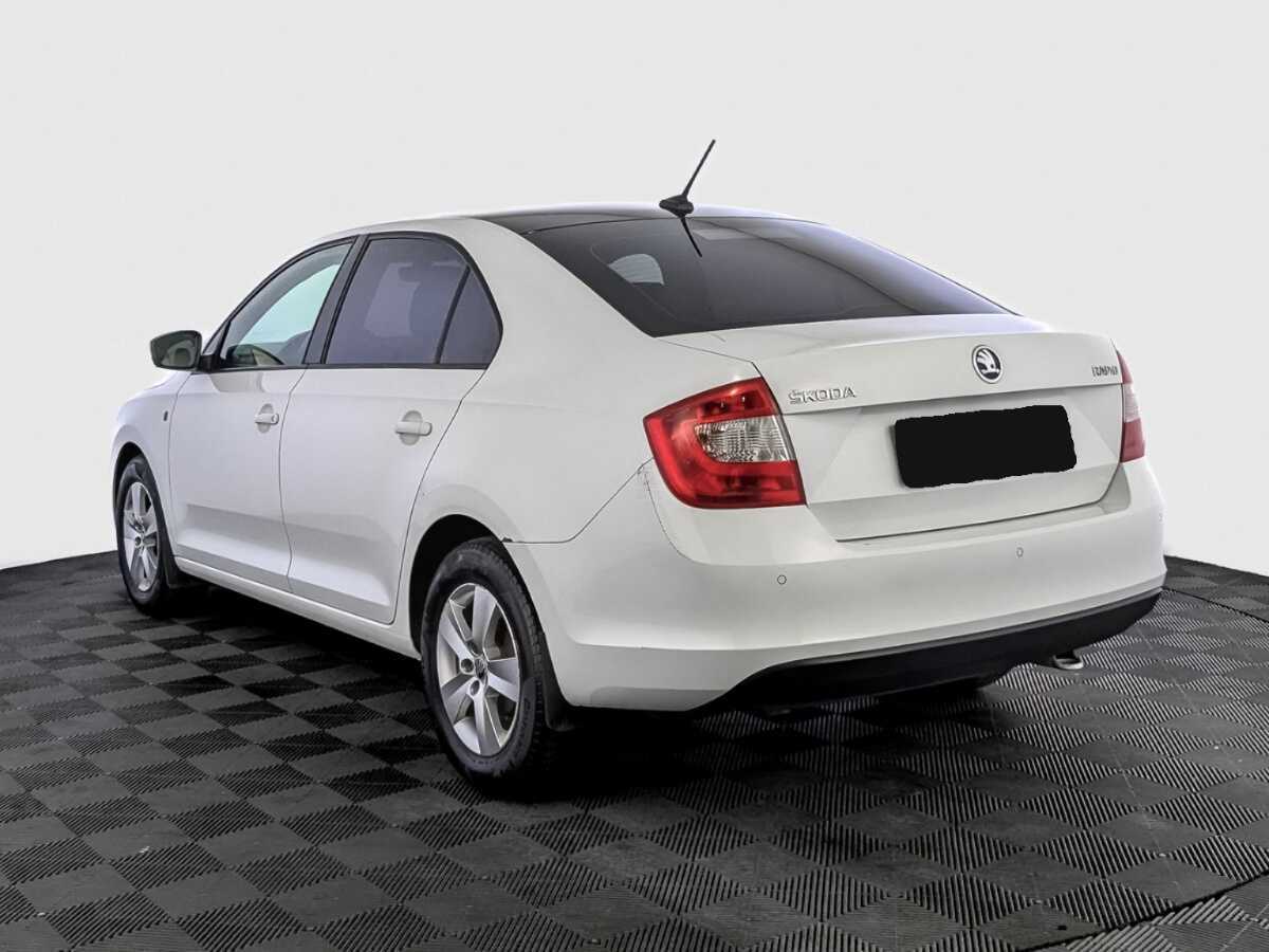 Купить Skoda Rapid с пробегом. Фото: #6