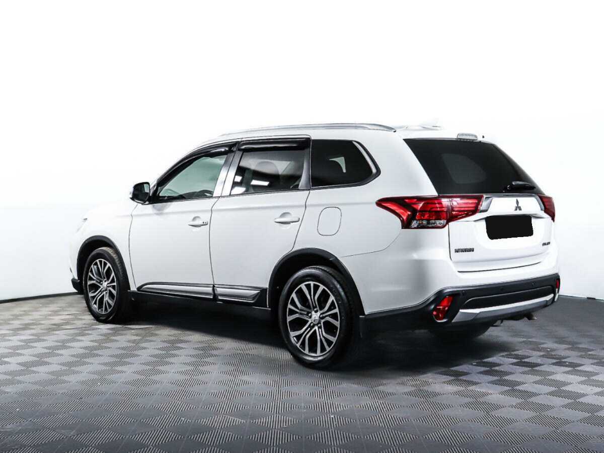 Купить Mitsubishi Outlander с пробегом. Фото: #6