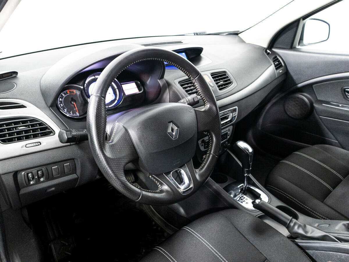 Купить Renault Megane с пробегом. Фото: #10