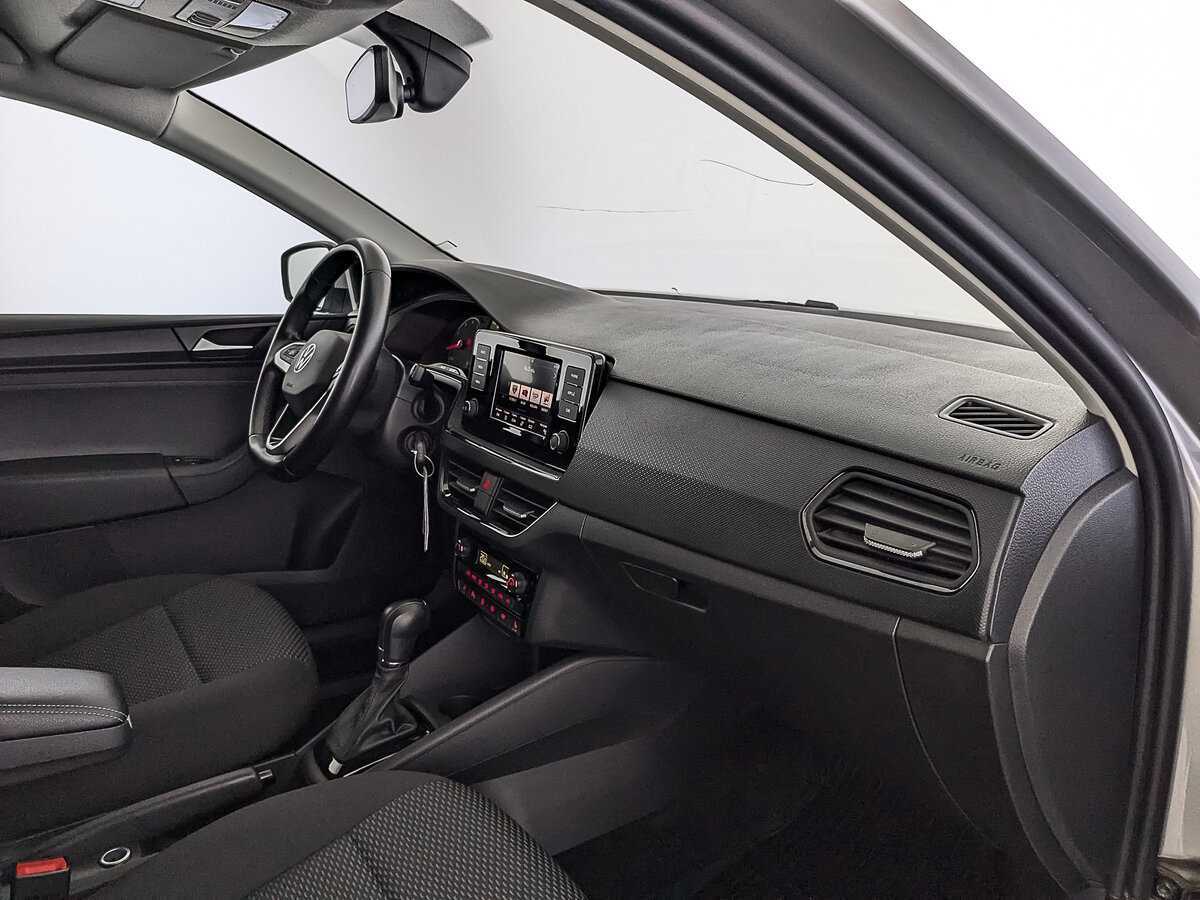 Купить Volkswagen Polo с пробегом. Фото: #10