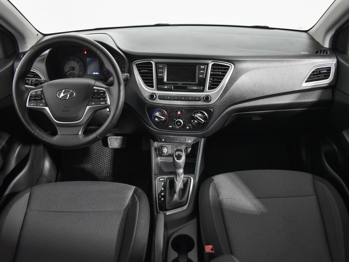 Купить Hyundai Solaris с пробегом. Фото: #12