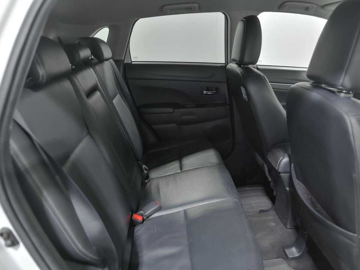 Купить Mitsubishi ASX с пробегом. Фото: #15