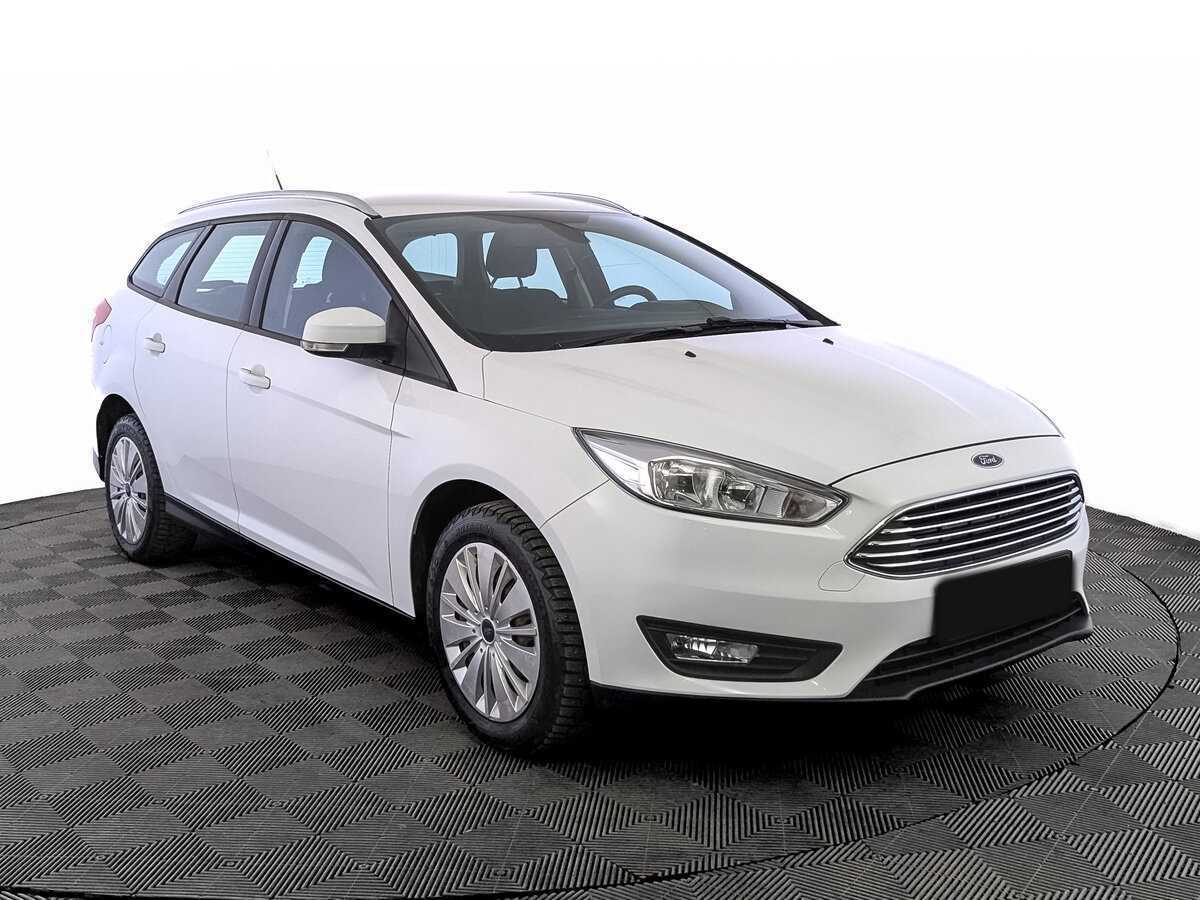 Купить Ford Focus с пробегом. Фото: #2