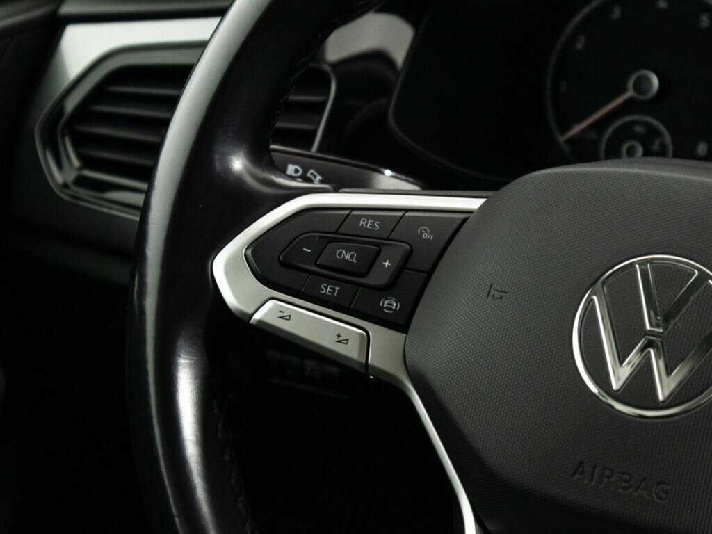 Купить Volkswagen Polo с пробегом. Фото: #17