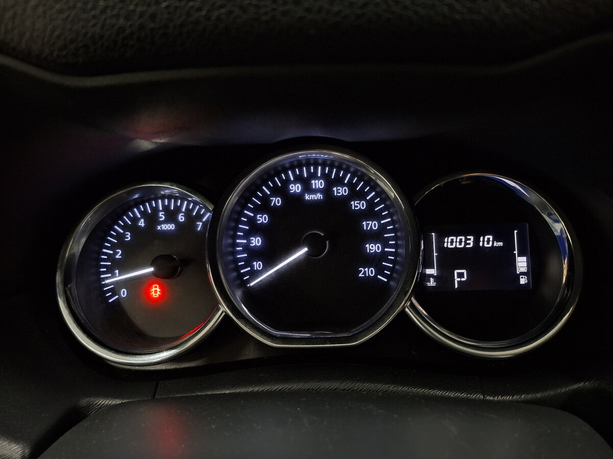 Купить Nissan Terrano с пробегом. Фото: #12