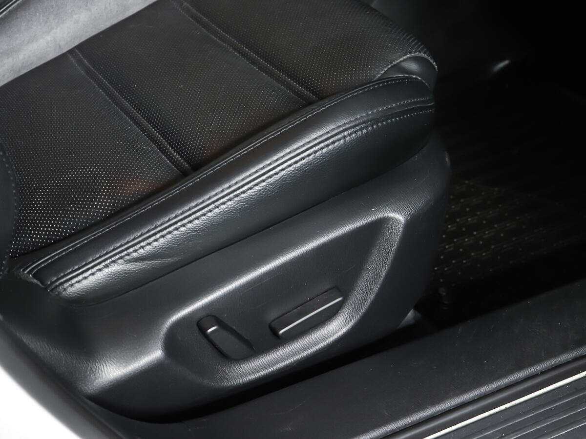 Купить Mazda 6 с пробегом. Фото: #13