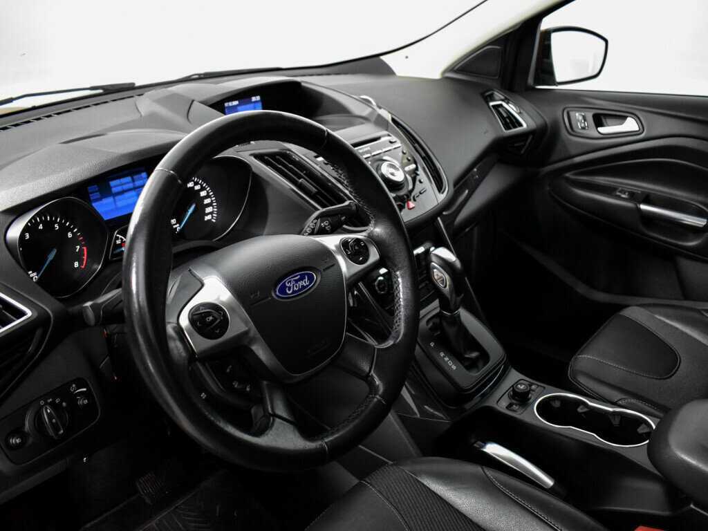 Купить Ford Kuga с пробегом. Фото: #8