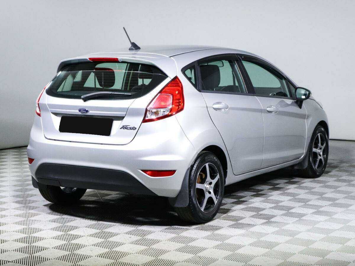 Купить Ford Fiesta с пробегом. Фото: #4