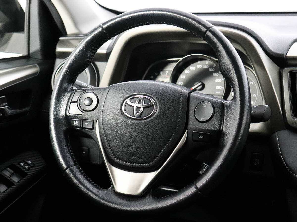 Купить Toyota RAV4 с пробегом. Фото: #14