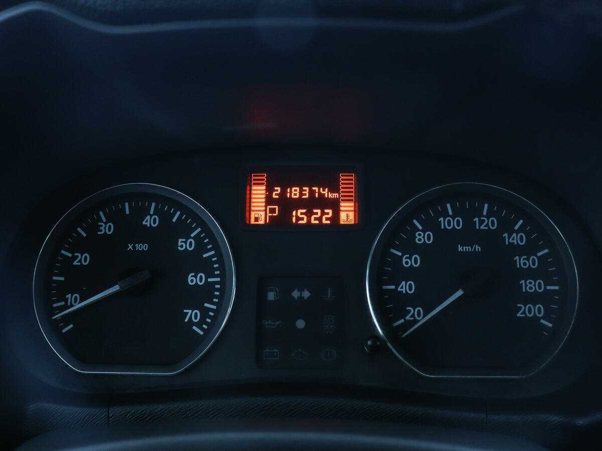 Купить Nissan Terrano с пробегом. Фото: #10