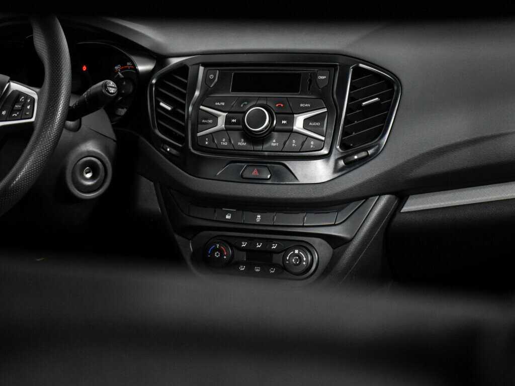 Купить Lada (ВАЗ) Vesta с пробегом. Фото: #15