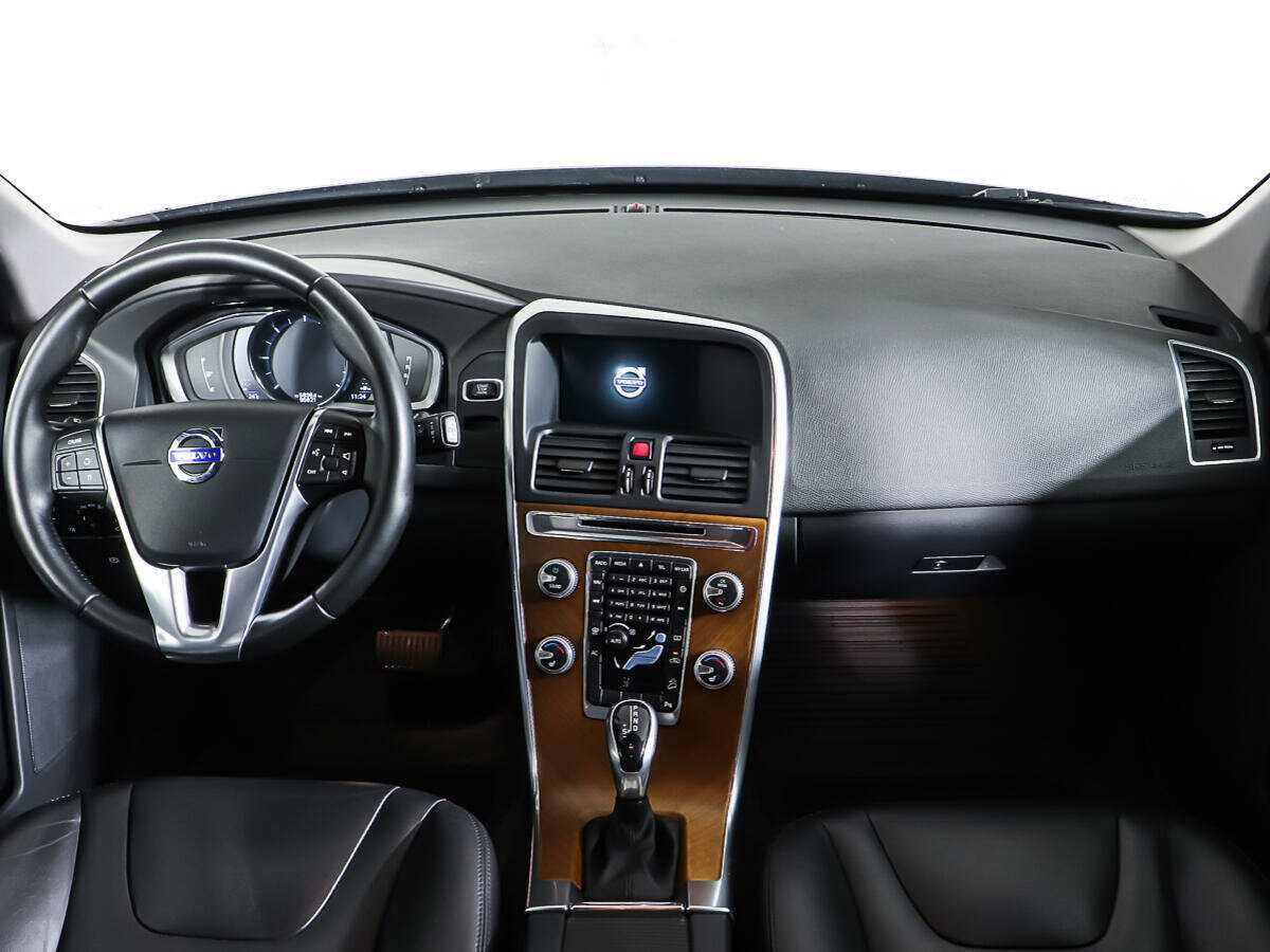 Купить Volvo XC60 с пробегом. Фото: #10