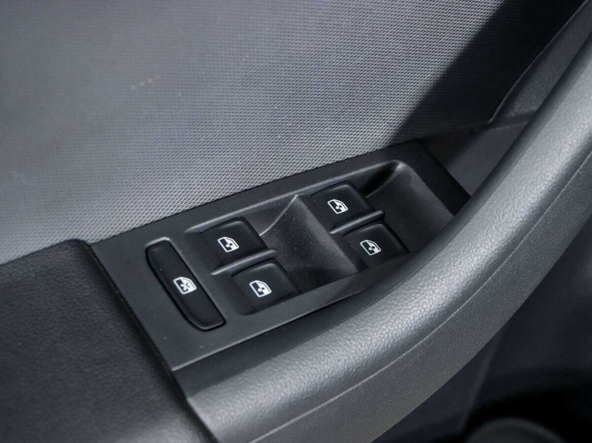 Купить Volkswagen Polo с пробегом. Фото: #11