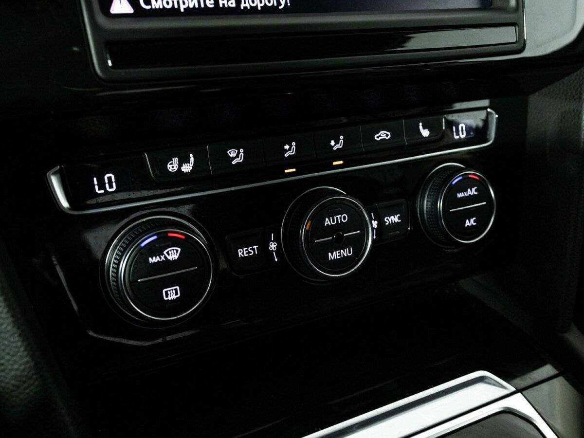 Купить Volkswagen Passat с пробегом. Фото: #14