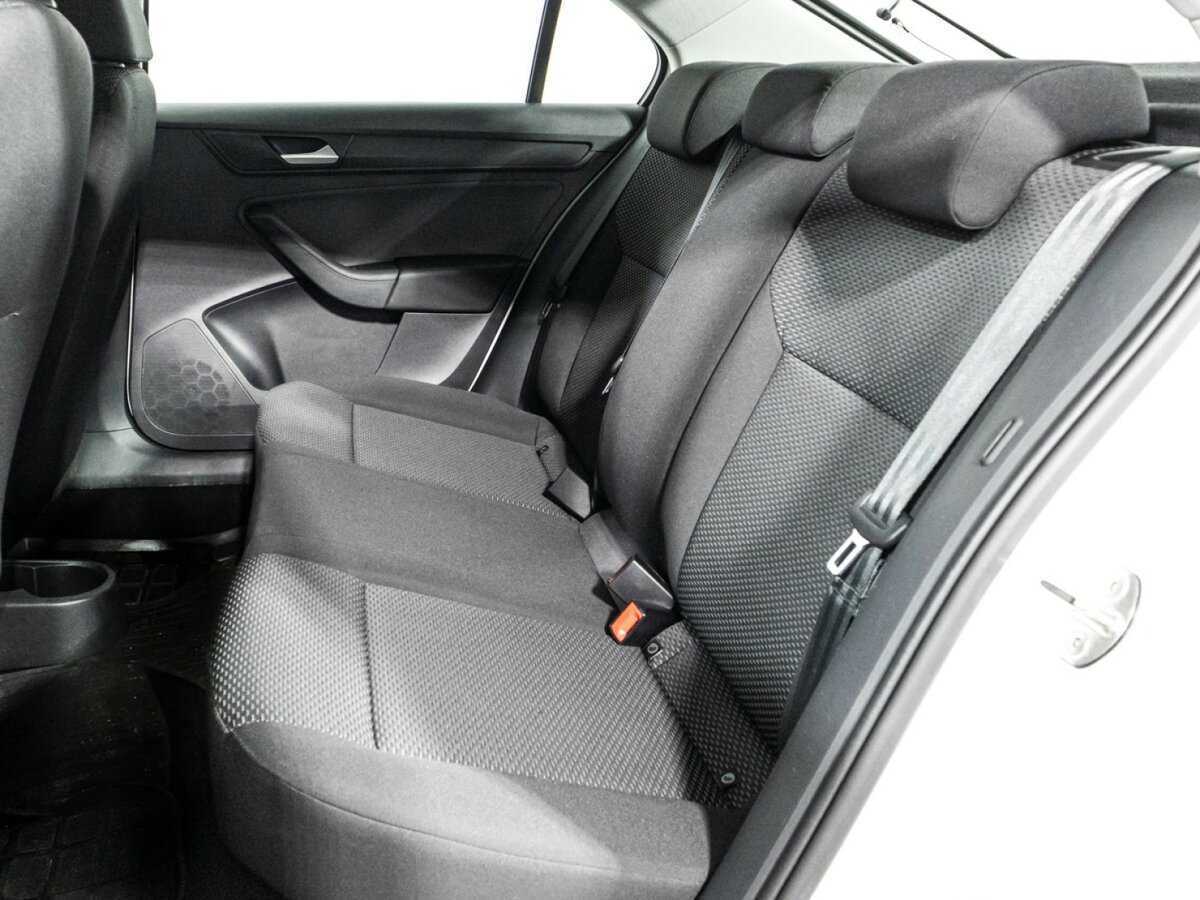 Купить Volkswagen Polo с пробегом. Фото: #9