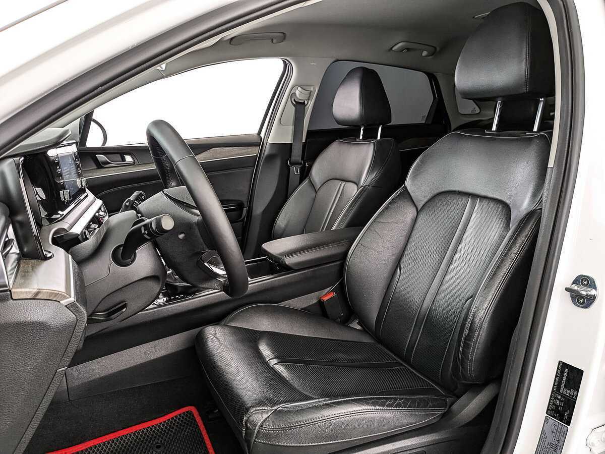 Купить Kia K5 с пробегом. Фото: #16