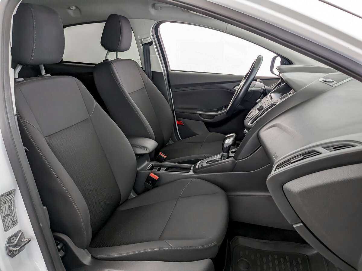 Купить Ford Focus с пробегом. Фото: #18