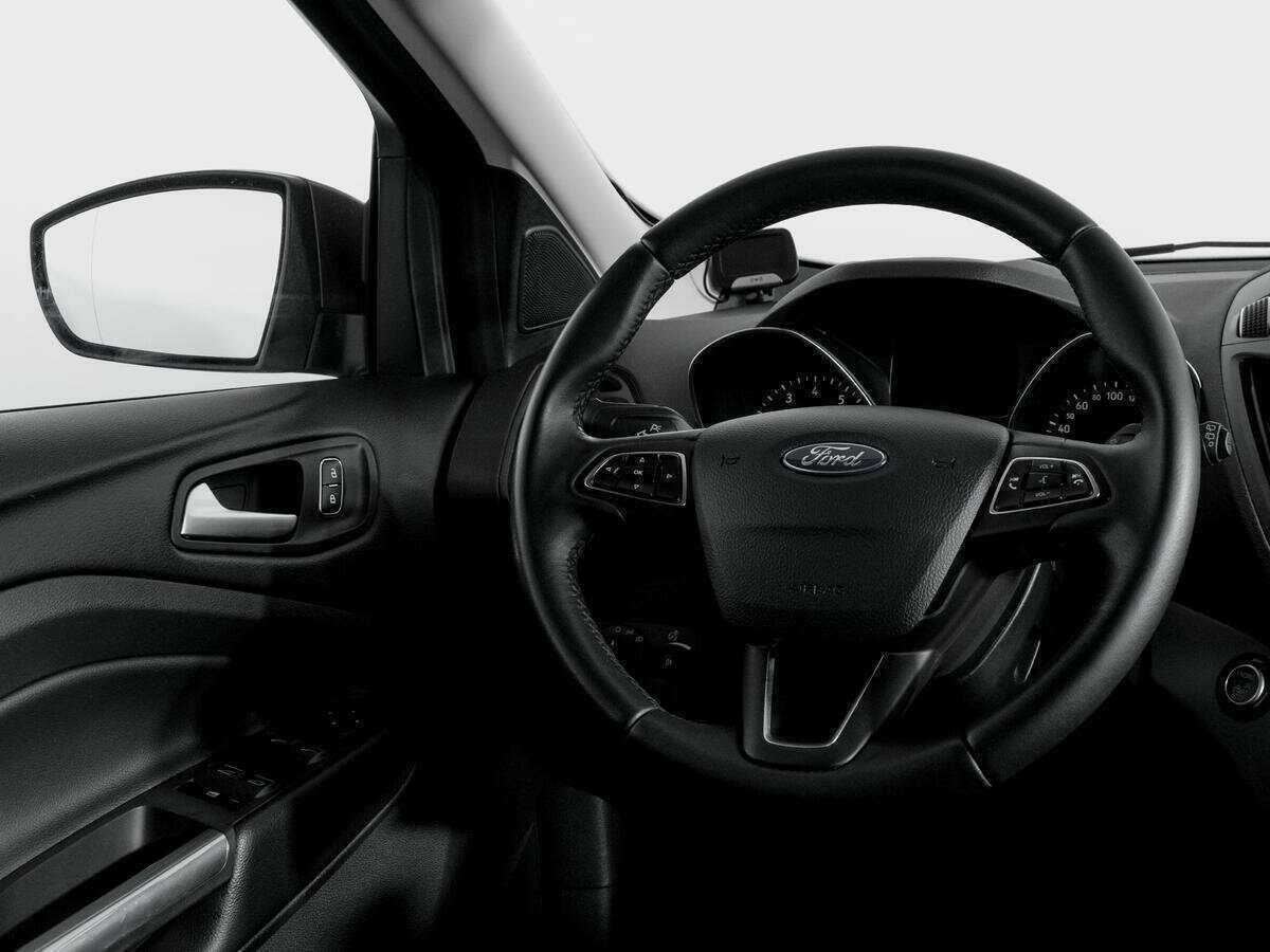 Купить Ford Kuga с пробегом. Фото: #14