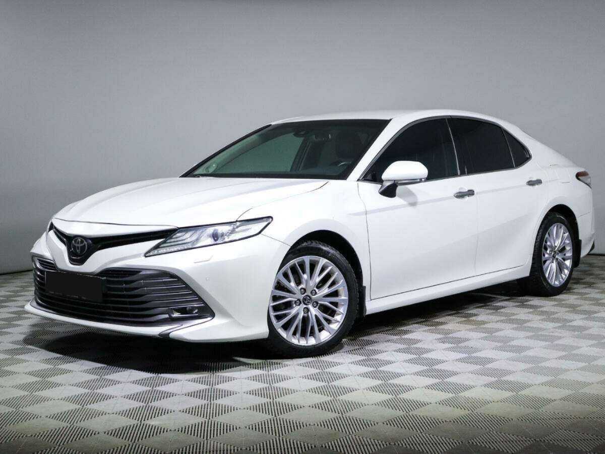 Купить Toyota Camry с пробегом. Посмотреть фото