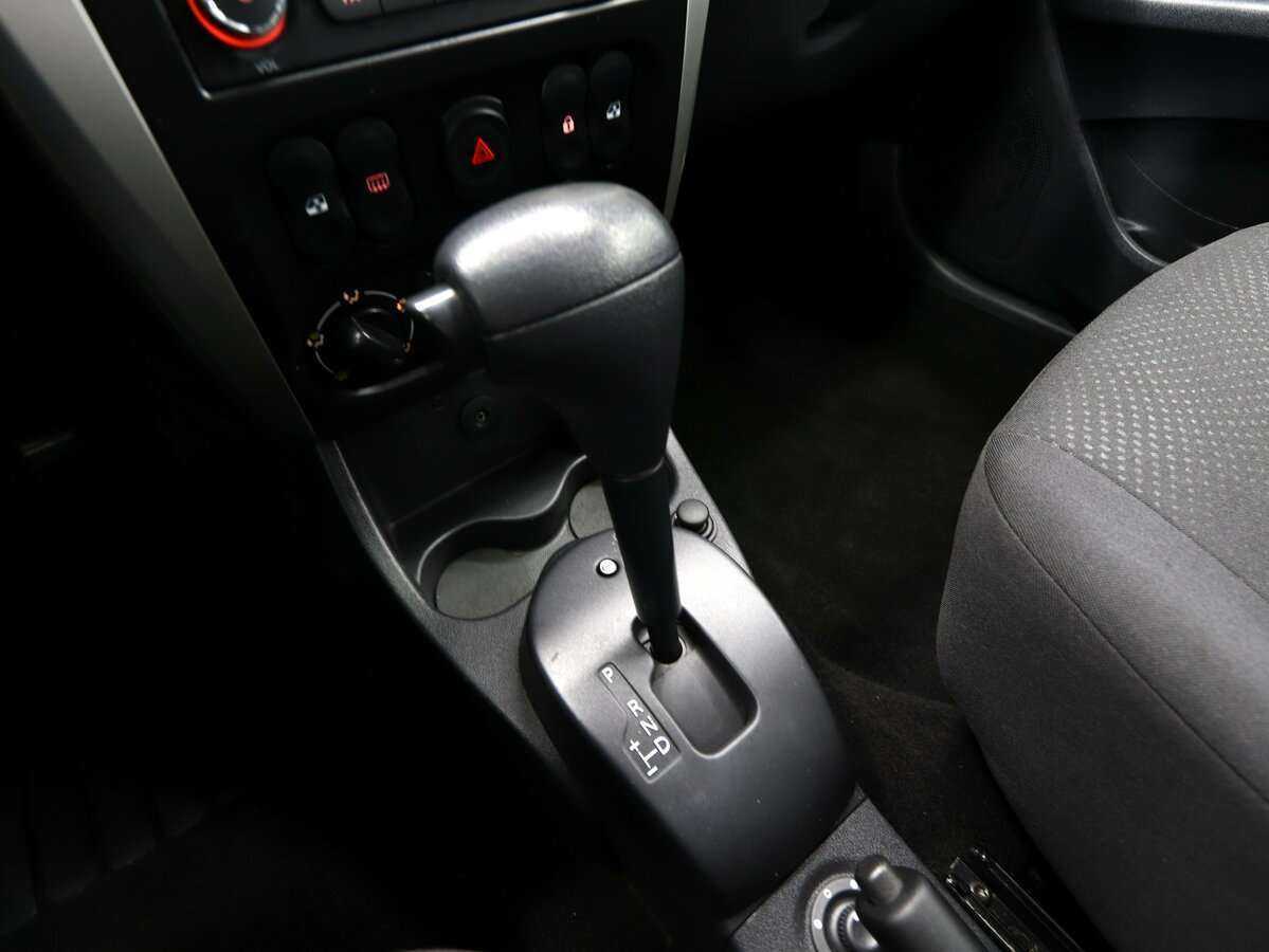 Купить Nissan Almera с пробегом. Фото: #18