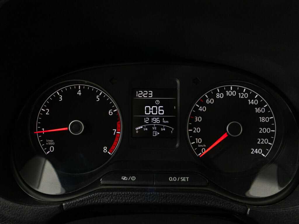 Купить Volkswagen Polo с пробегом. Фото: #11