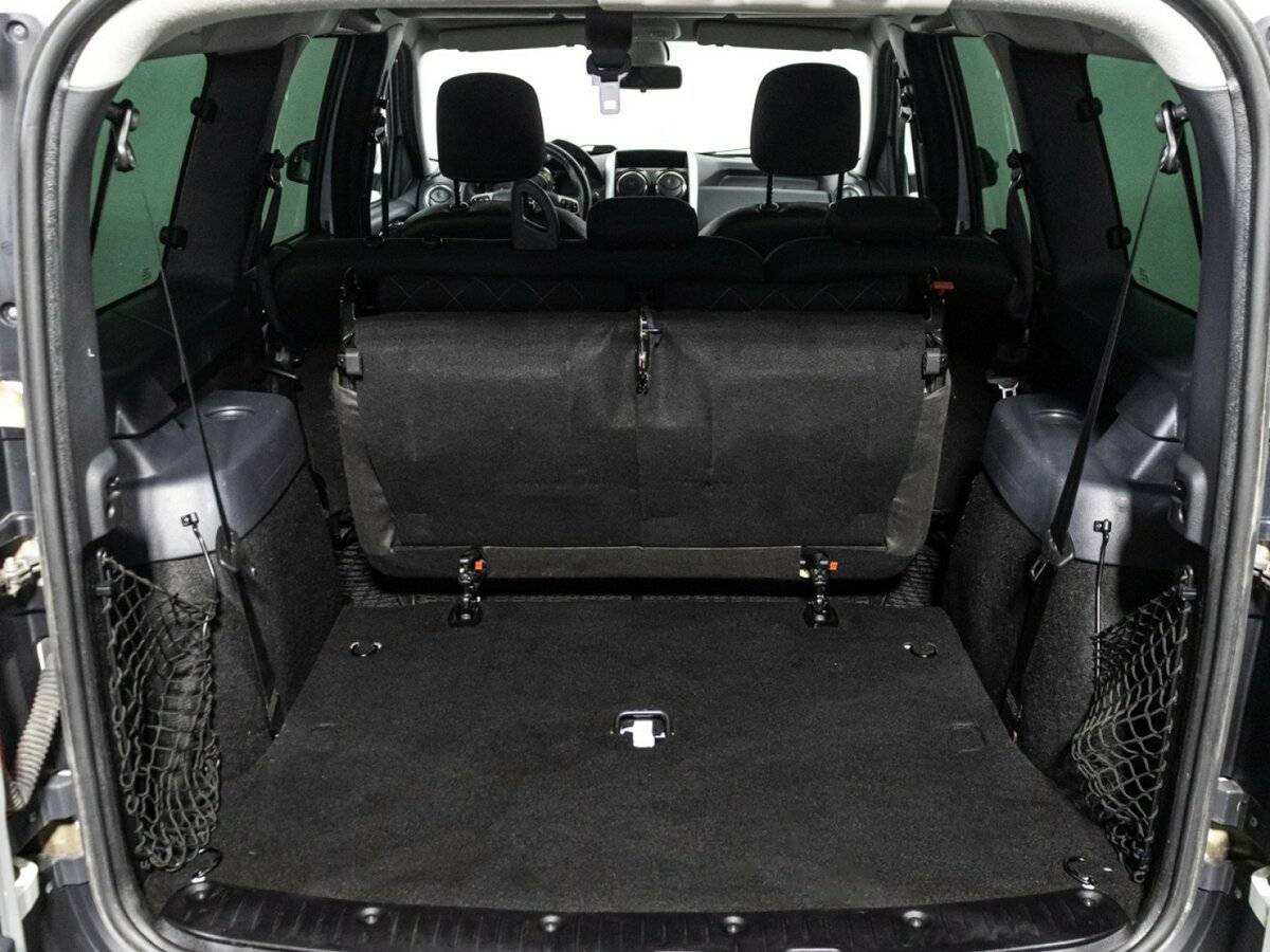 Купить Lada (ВАЗ) Largus с пробегом. Фото: #16