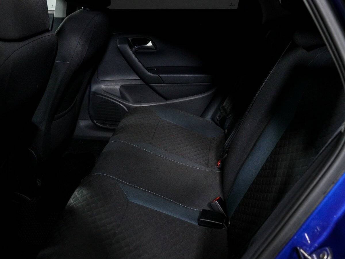 Купить Volkswagen Polo с пробегом. Фото: #9