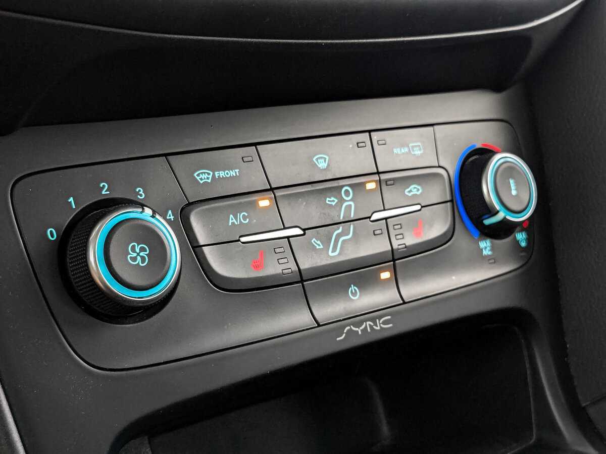 Купить Ford Focus с пробегом. Фото: #16