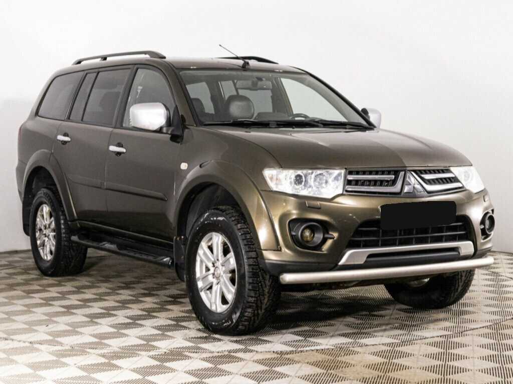Купить Mitsubishi Pajero Sport с пробегом. Фото: #2
