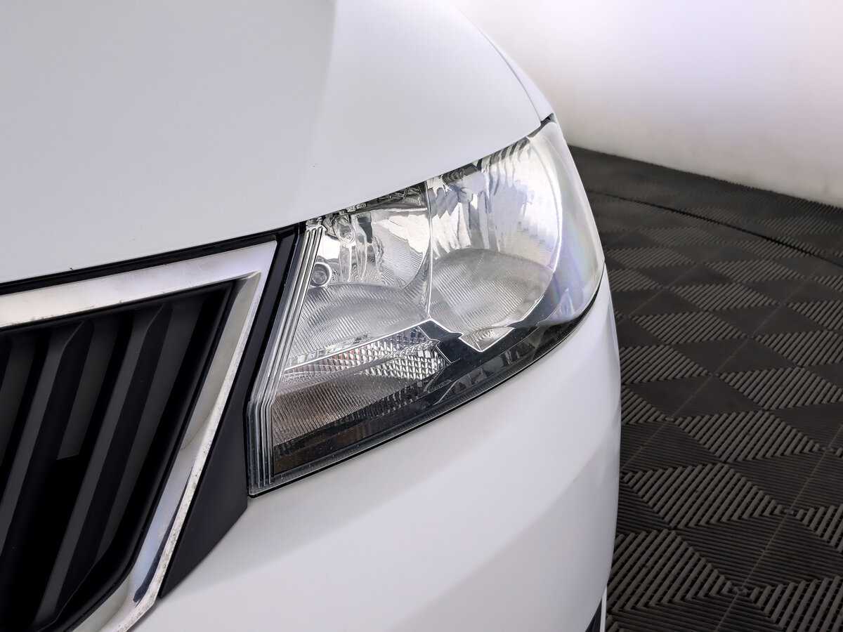 Купить Skoda Rapid с пробегом. Фото: #16
