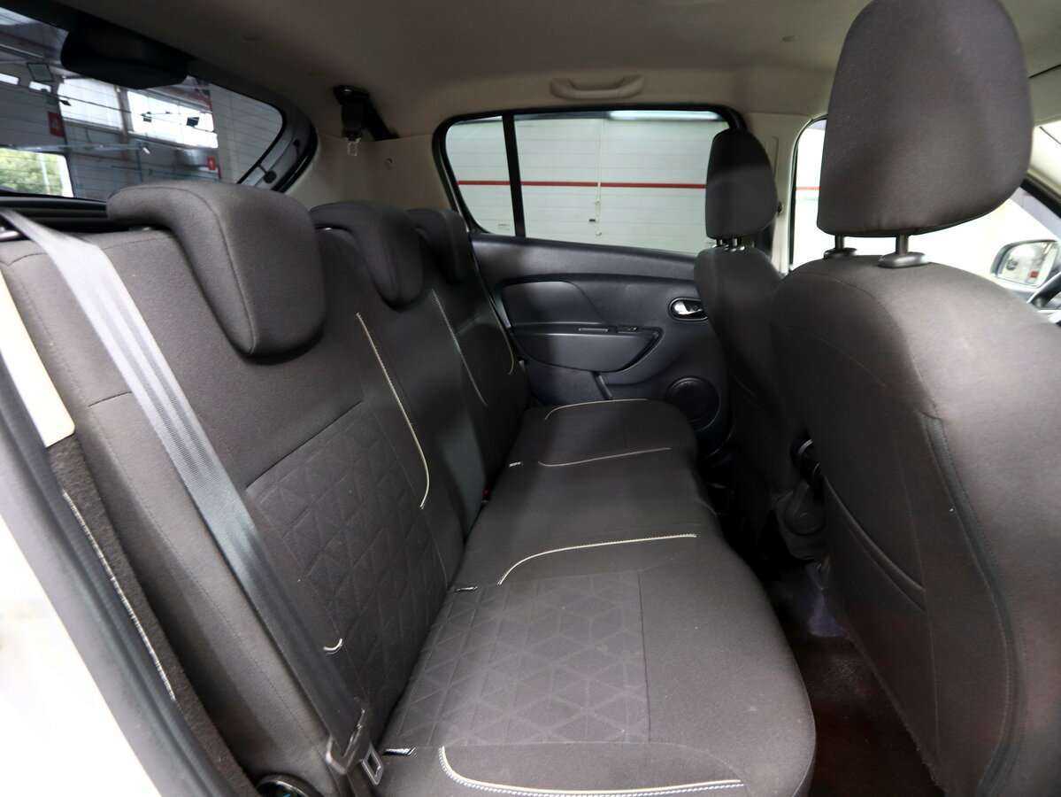 Купить Renault Sandero с пробегом. Фото: #21
