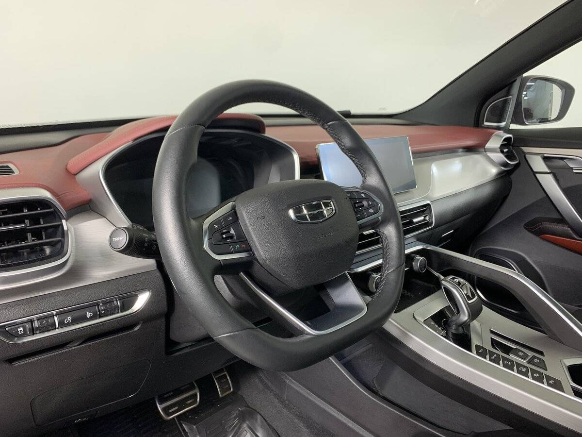 Купить Geely Coolray с пробегом. Фото: #10