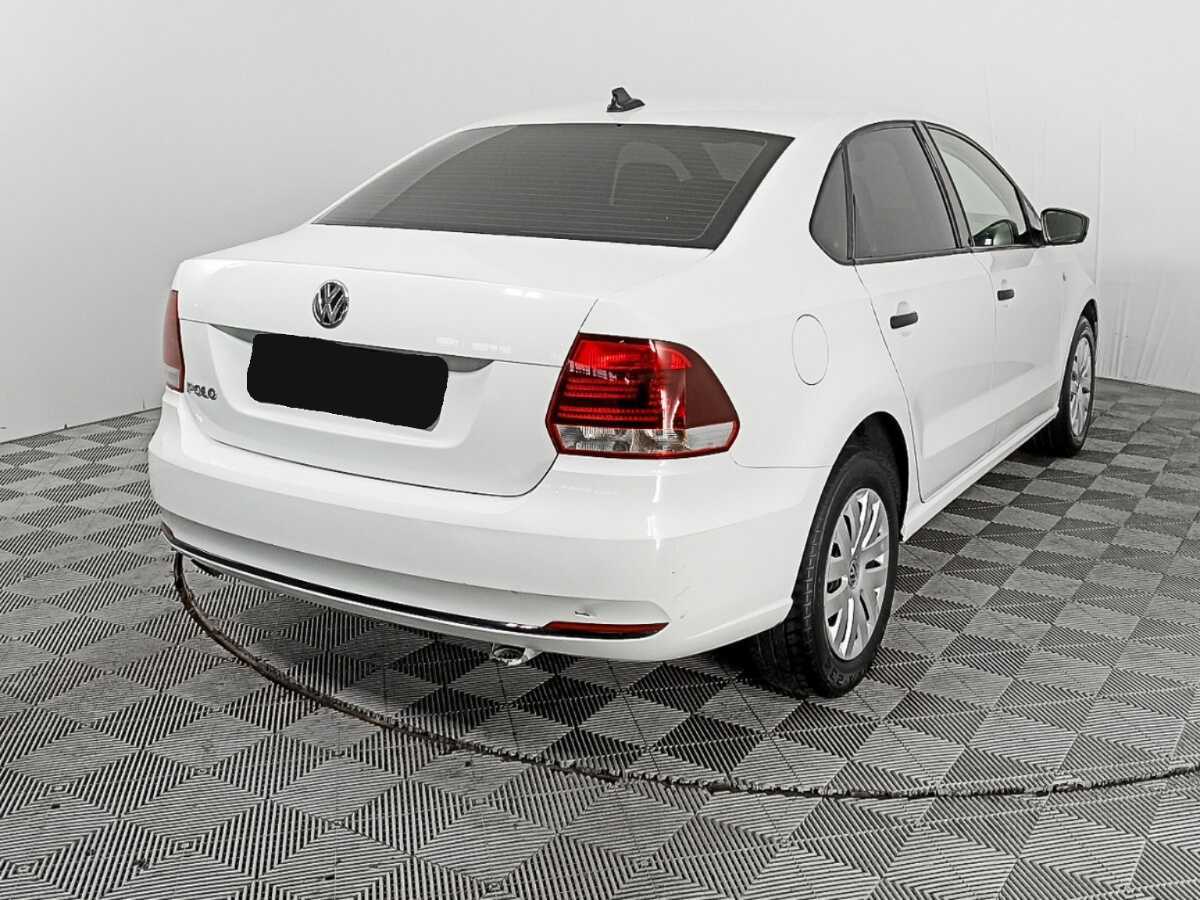 Купить Volkswagen Polo с пробегом. Фото: #4