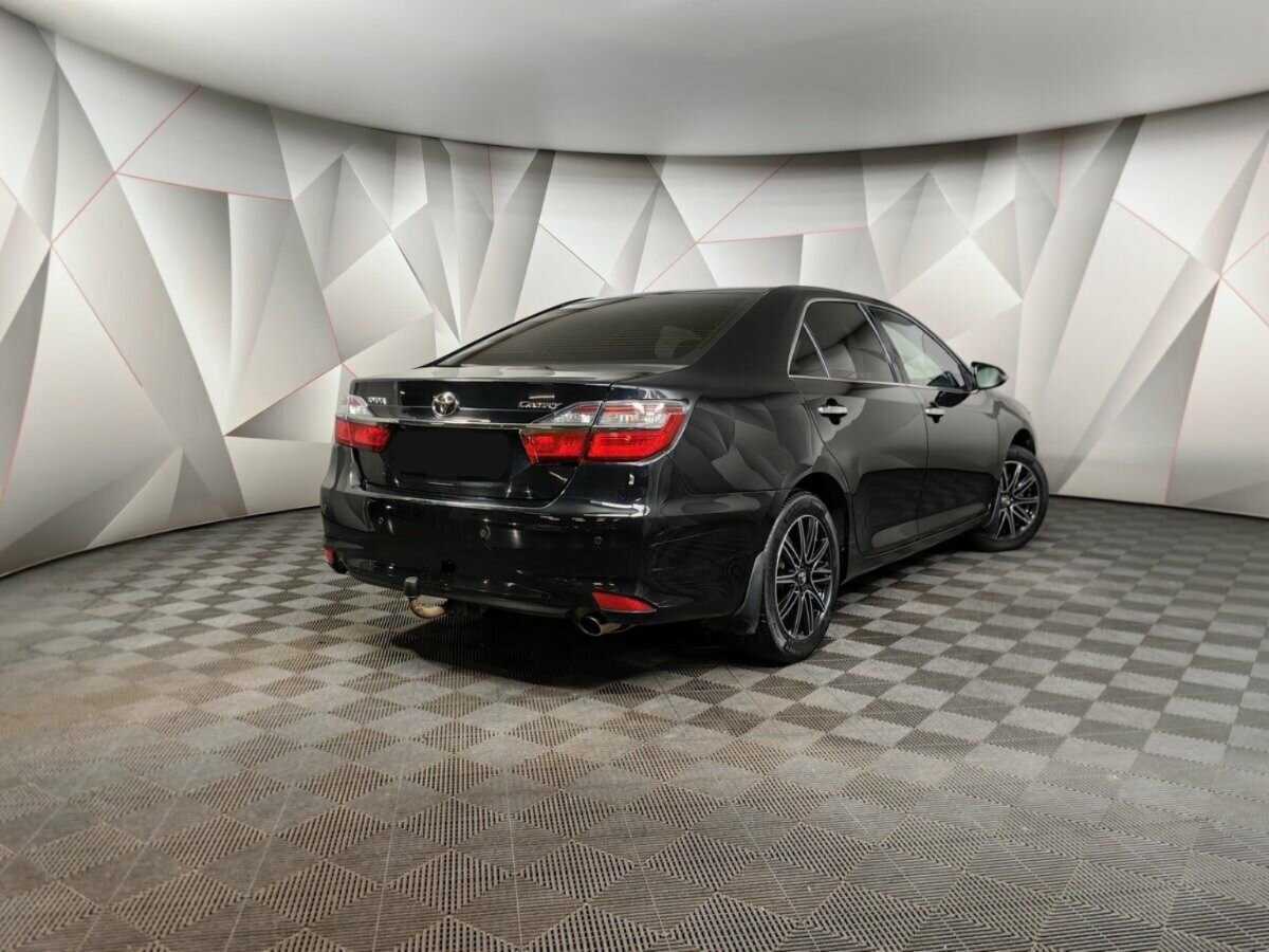 Купить Toyota Camry с пробегом. Фото: #1