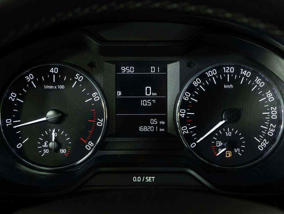 Купить Skoda Octavia с пробегом. Фото: #11